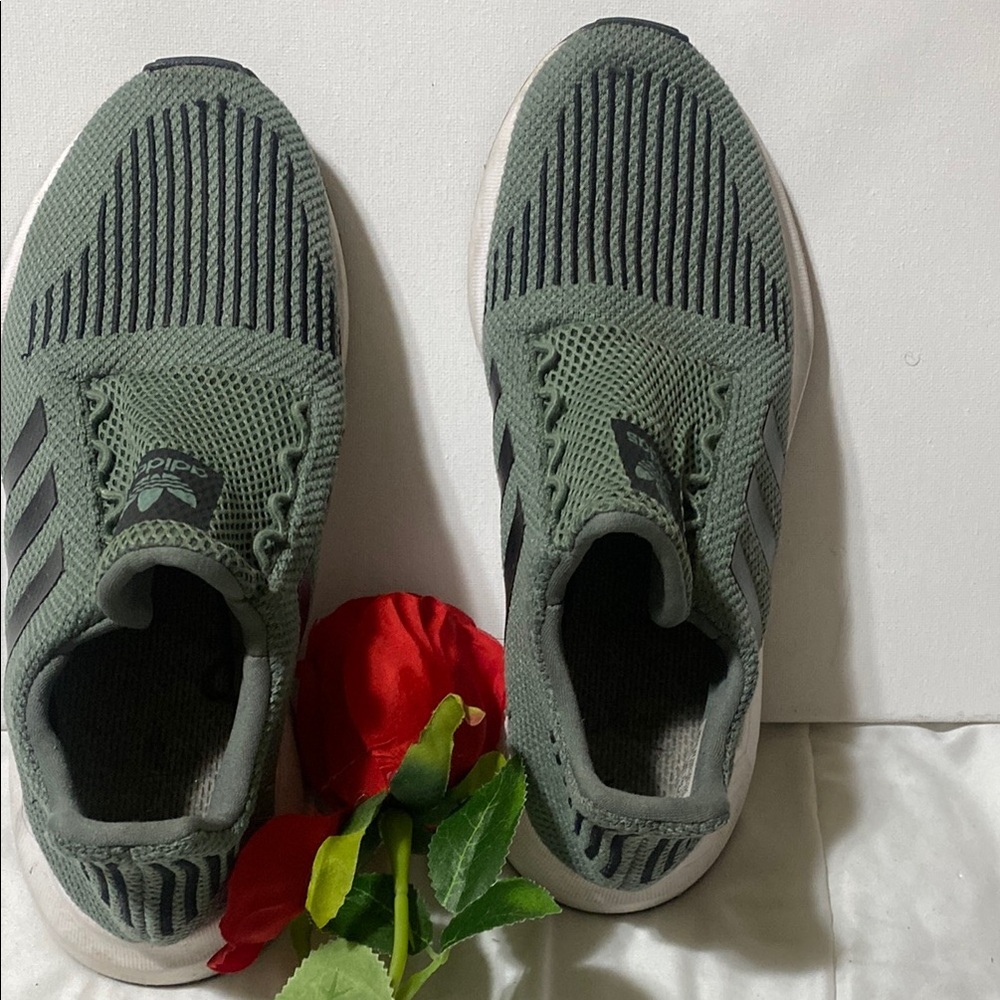 Adidas Green and Black Women's Sneakers